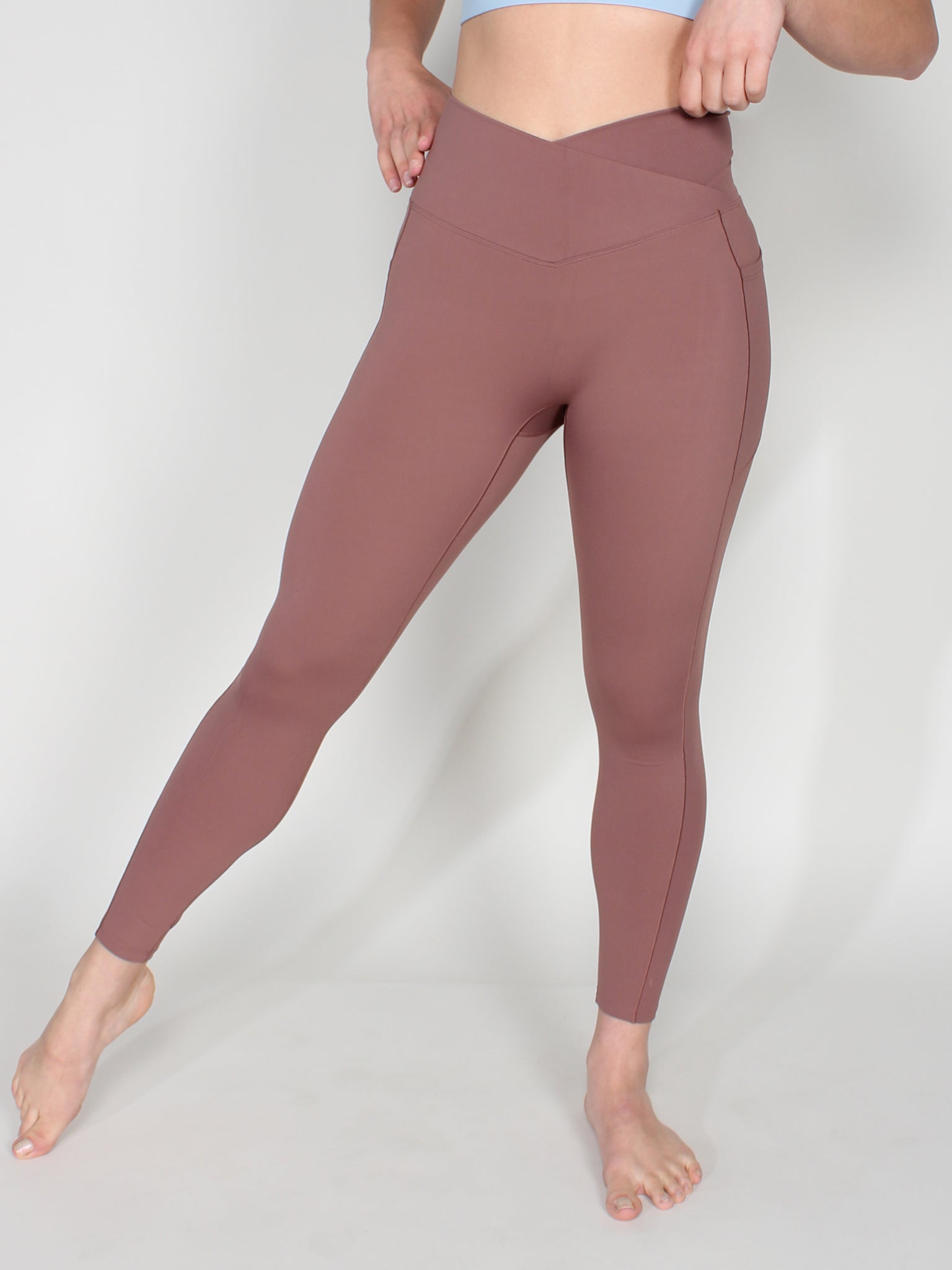 Crisscross high waist tights - pecan